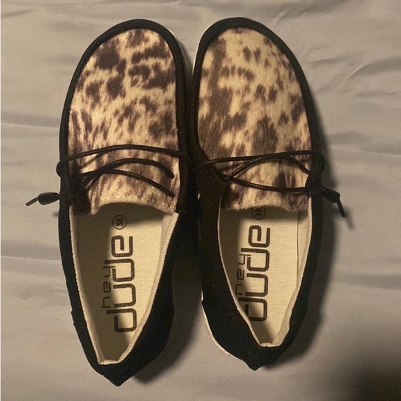 Women’s Hey Dudes - Picture 1 of 4